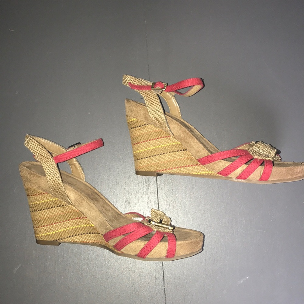 Aerosoles wedge red sandals ❤️
